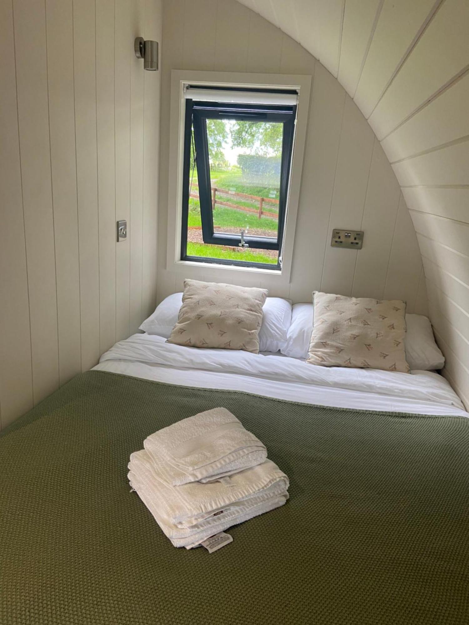 Kildare Countryside Pods Villa Kültér fotó