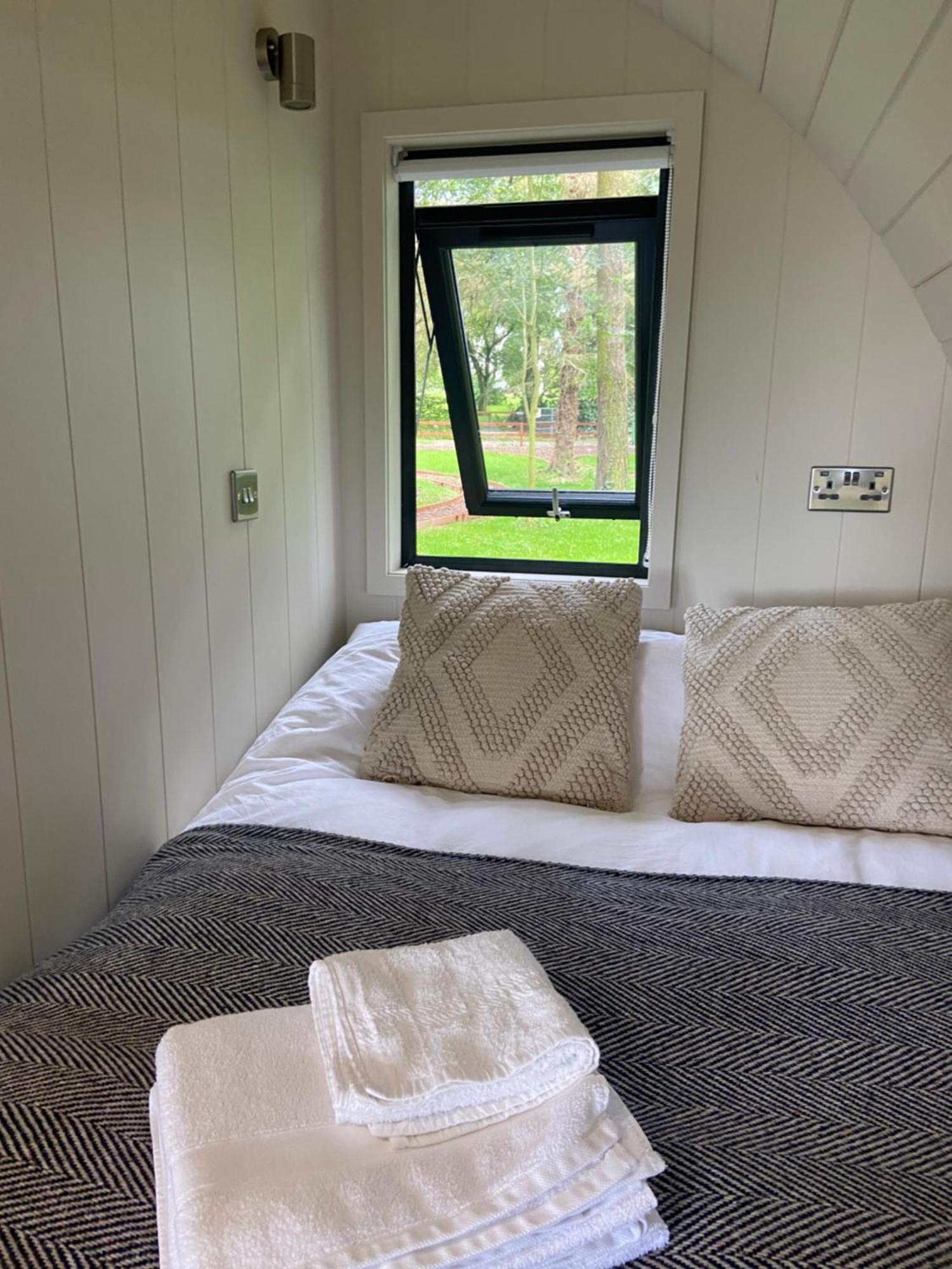 Kildare Countryside Pods Villa Kültér fotó